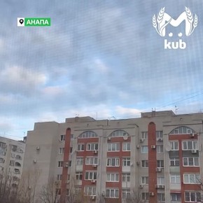 Сирены звучат в Анапе. Об этом сообщили власти города