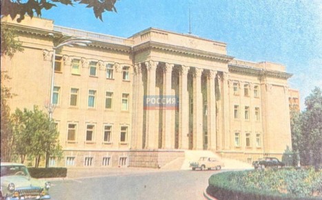 Вторая часть нашей подборки открыток 1971 года