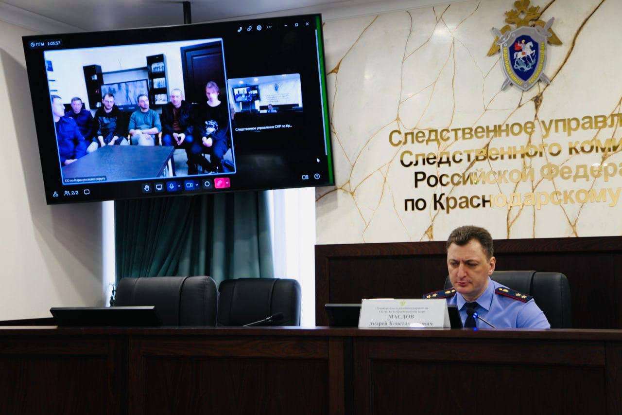 Руководитель краевого следственного управления провел прием граждан по вопросам, связанным с невыплатой заработной платы