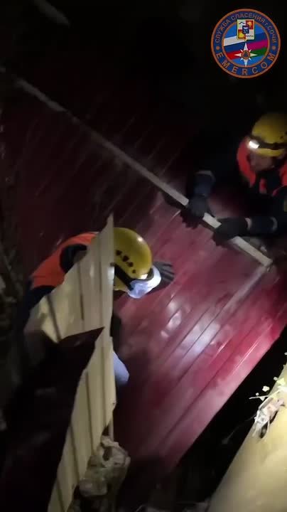 Ребенок упал с 7 этажа недостроенного здания в Сочи