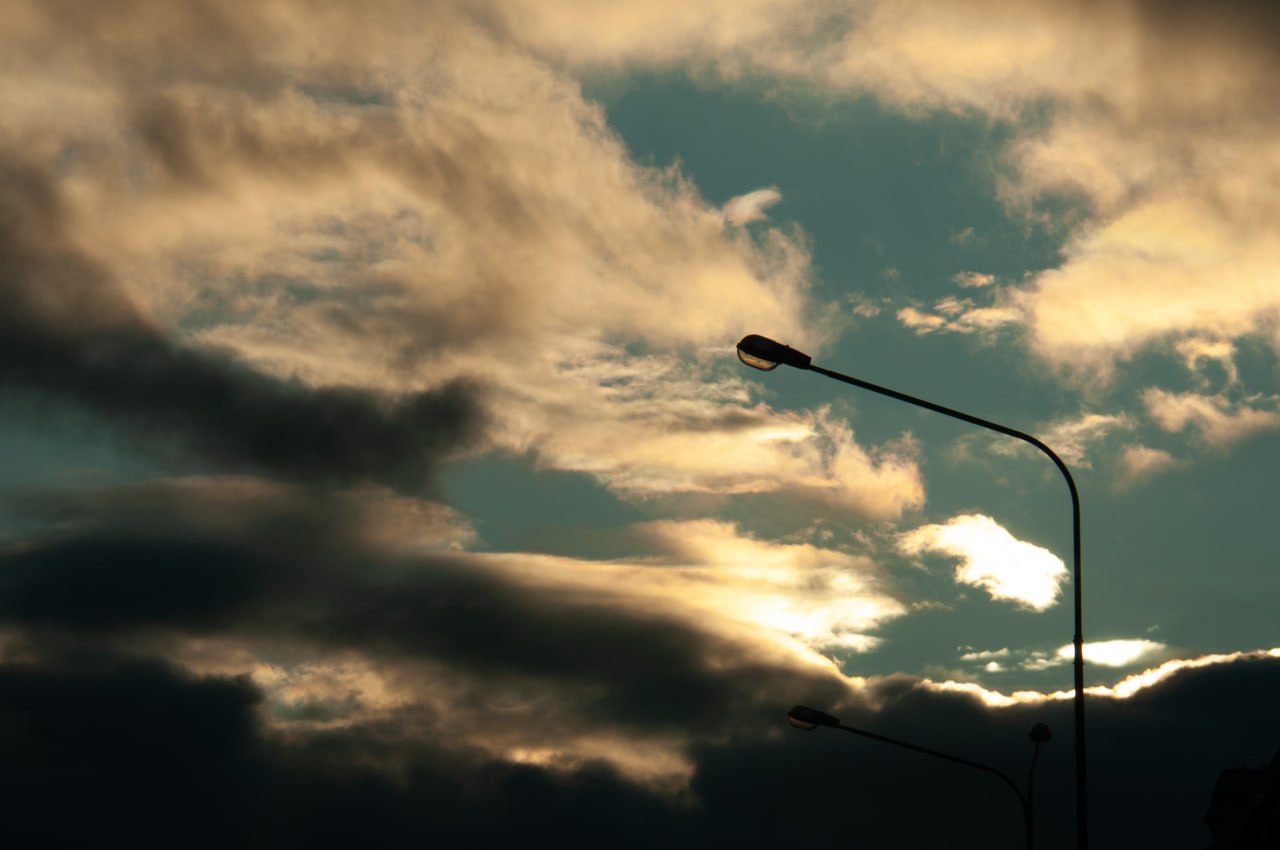 Сегодня шторм с грозой и градом обрушится на Кубань