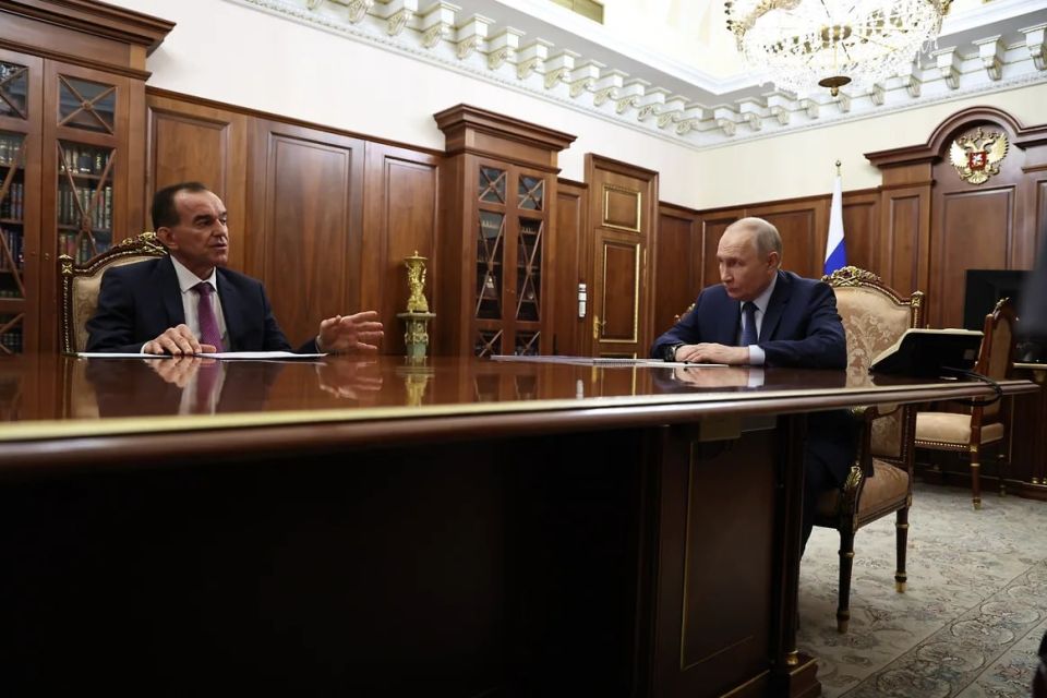 Но и у Вениамина Кондратьева тоже была уважительная причина встретиться с Владимиром Путиным