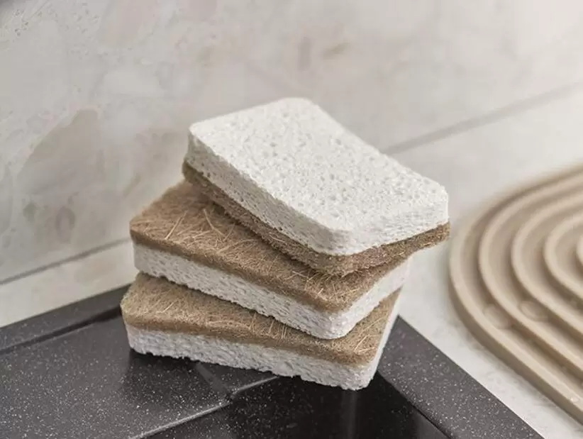 Что выбрать для мытья посуды: целлюлозные губки против поролоновых?