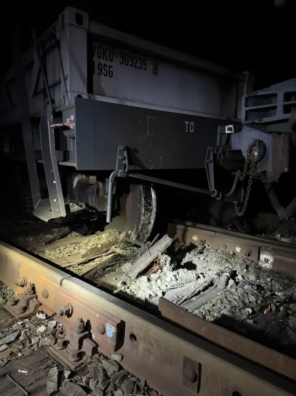 Грузовые вагоны сошли с рельс в Туапсинском округе — возбуждено уголовное дело