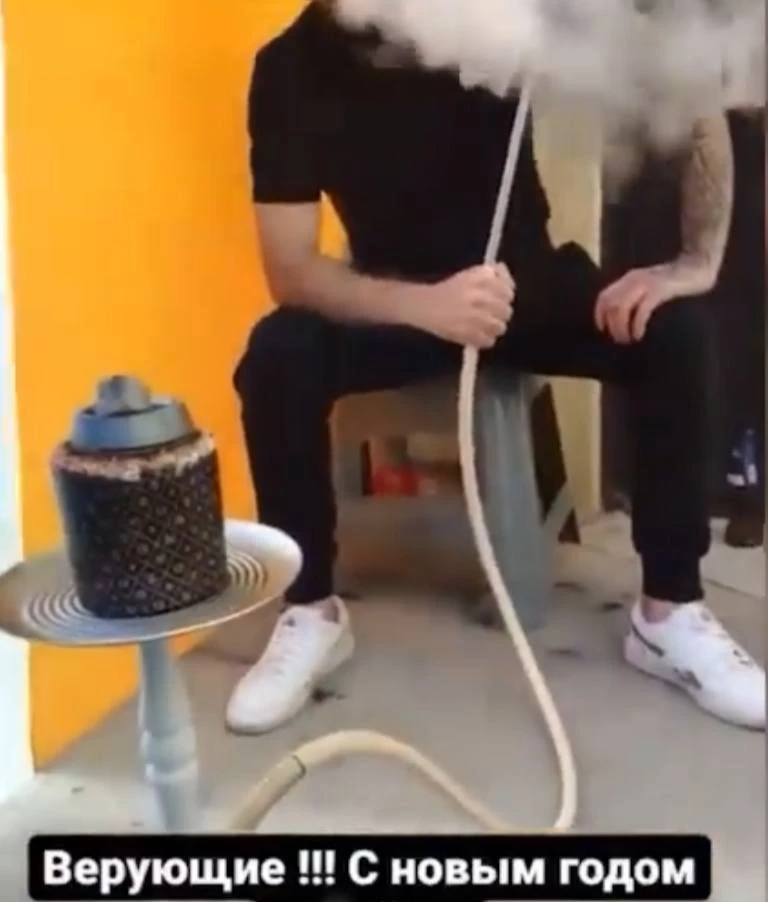 Кальян на куличе: пасхальный флэшмоб привел к уголовному делу Кальян на куличе: пасхальный флэшмоб привел к уголовному делу