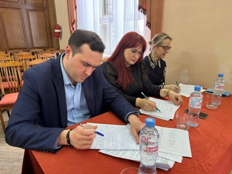 Ейск принял финал краевого конкурса юных пианистов Ейск принял финал краевого конкурса юных пианистов