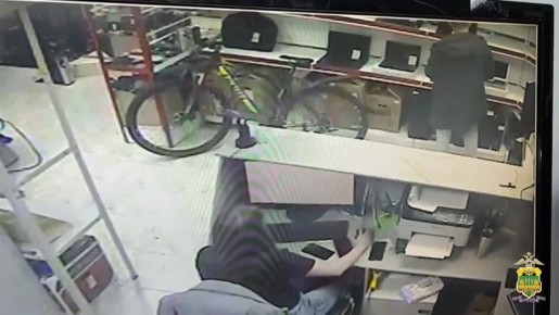 Неудачный шопинг! В Сочи задержали похитителя ноутбука