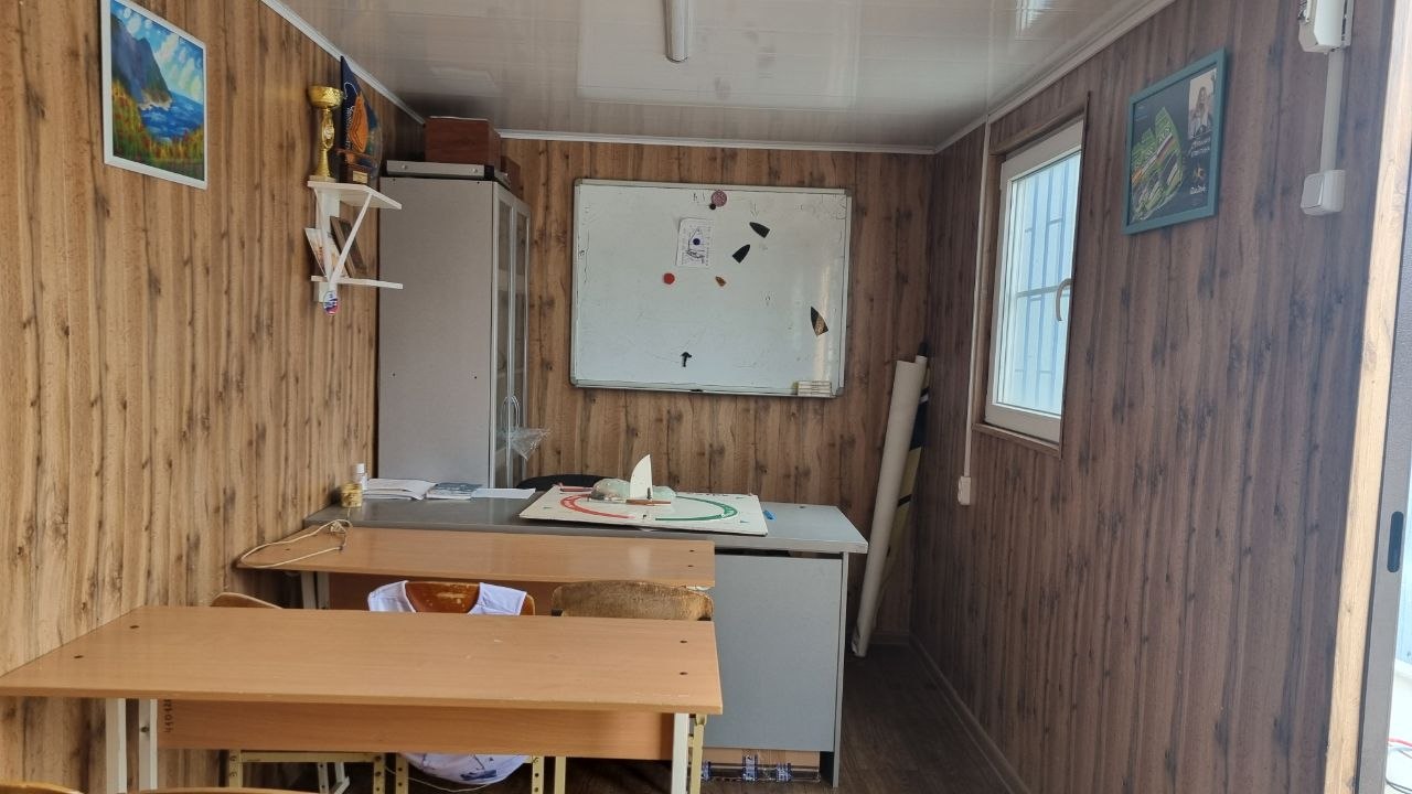 Сегодня посетил базу отделения парусного спорта на Ейской косе, где тренируются наши юные спортсмены, представившие нашу страну на первенстве мира Сегодня посетил базу отделения парусного спорта на Ейской косе, где тренируются наши юные спортсмены, представившие нашу страну на первенстве мира