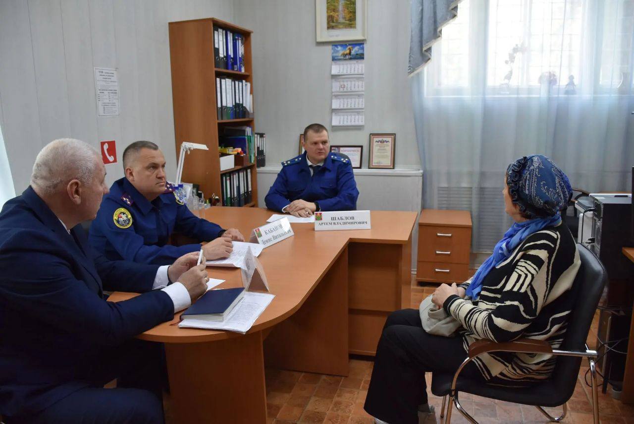 Прокурором Кавказского района проведенвыездной личный прием граждан в Кропоткинском городском поселении Кавказского района