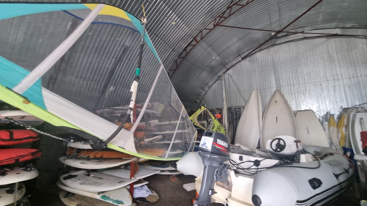 Сегодня посетил базу отделения парусного спорта на Ейской косе, где тренируются наши юные спортсмены, представившие нашу страну на первенстве мира Сегодня посетил базу отделения парусного спорта на Ейской косе, где тренируются наши юные спортсмены, представившие нашу страну на первенстве мира