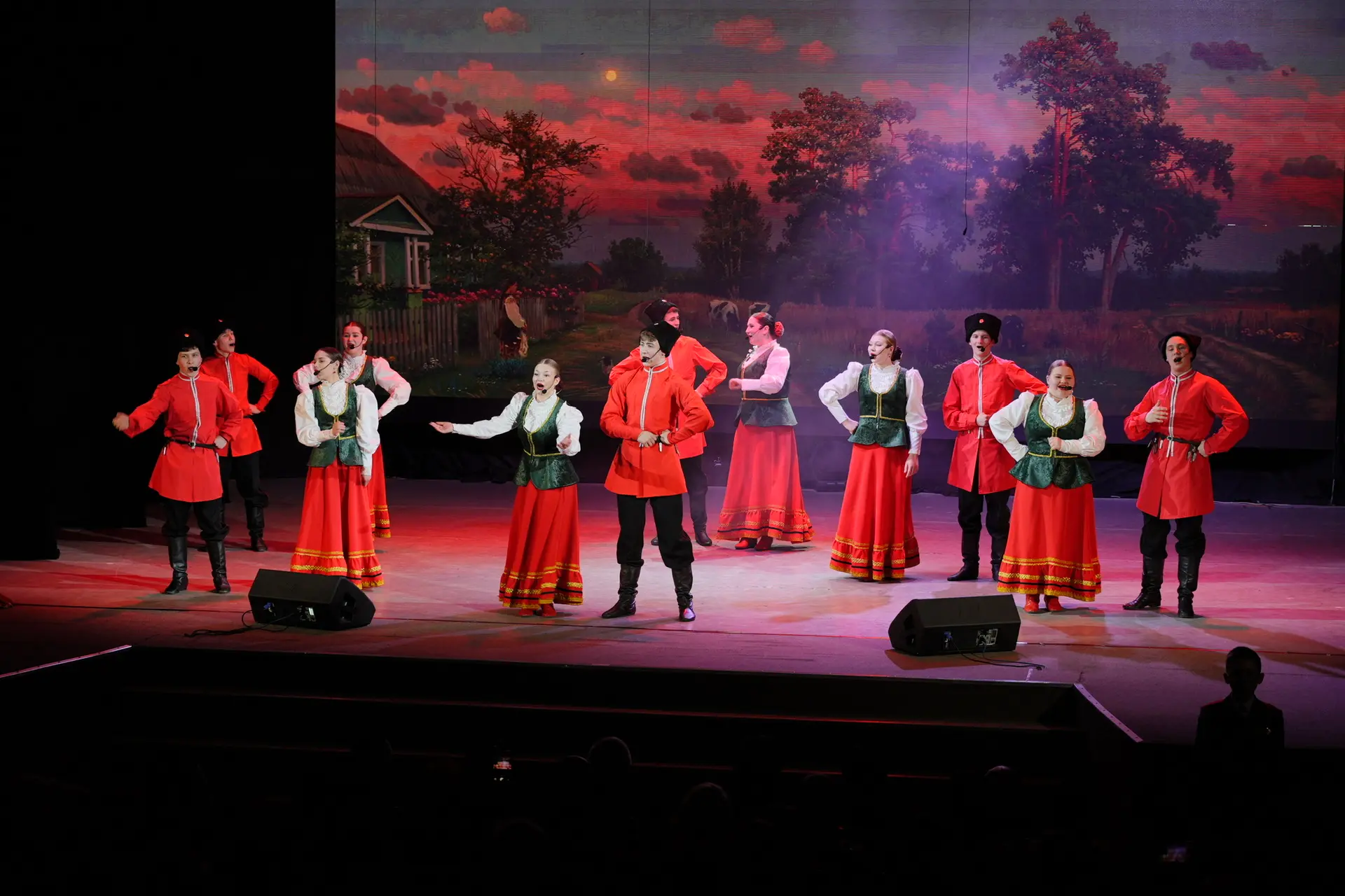 Андрей Кравченко: Центру казачьей культуры Новороссийского районного казачьего общества исполнилось 15 лет! Совместно с председателем городской Думы Андреем Павловичем Антоновым и атаманом Черноморского казачьего округа...