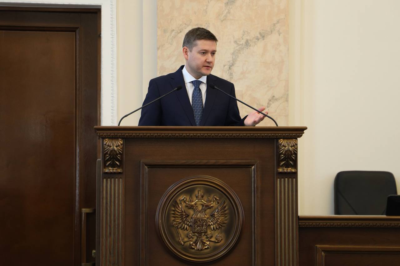 Юрий Бурлачко провел заседание комиссии ЗСК по взаимодействию с органами исполнительной власти региона («парламентский час»), в ходе которого были проанализированы итоги работы министерства экономики за 5 лет Юрий Бурлачко провел заседание комиссии ЗСК по взаимодействию с органами исполнительной власти региона («парламентский час»), в ходе которого были проанализированы итоги работы министерства экономики за 5 лет