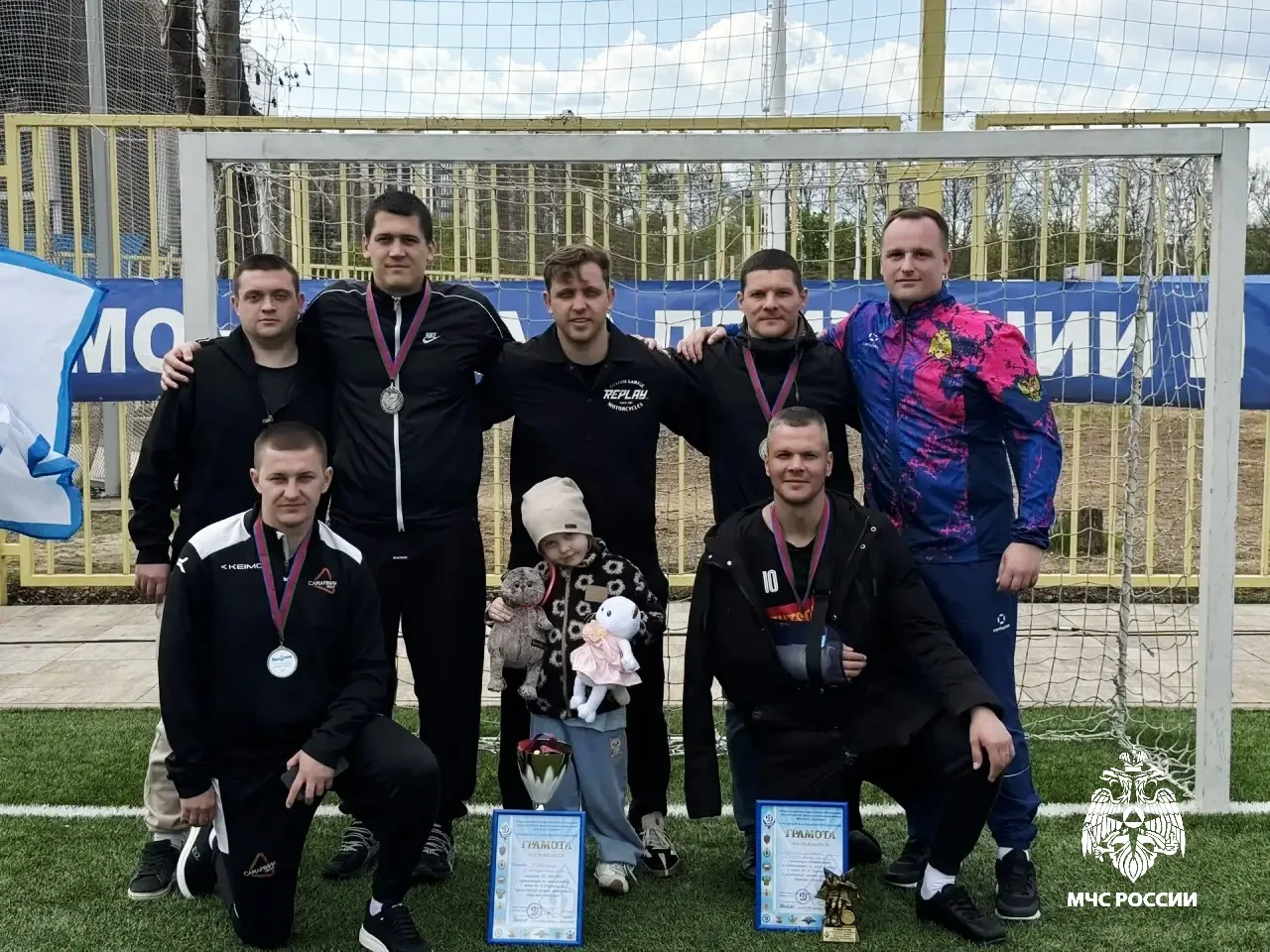 Серебро на футбольном поле: команда ГУ МЧС России по Краснодарскому краю —призёр краевых соревнований Серебро на футбольном поле: команда ГУ МЧС России по Краснодарскому краю —призёр краевых соревнований