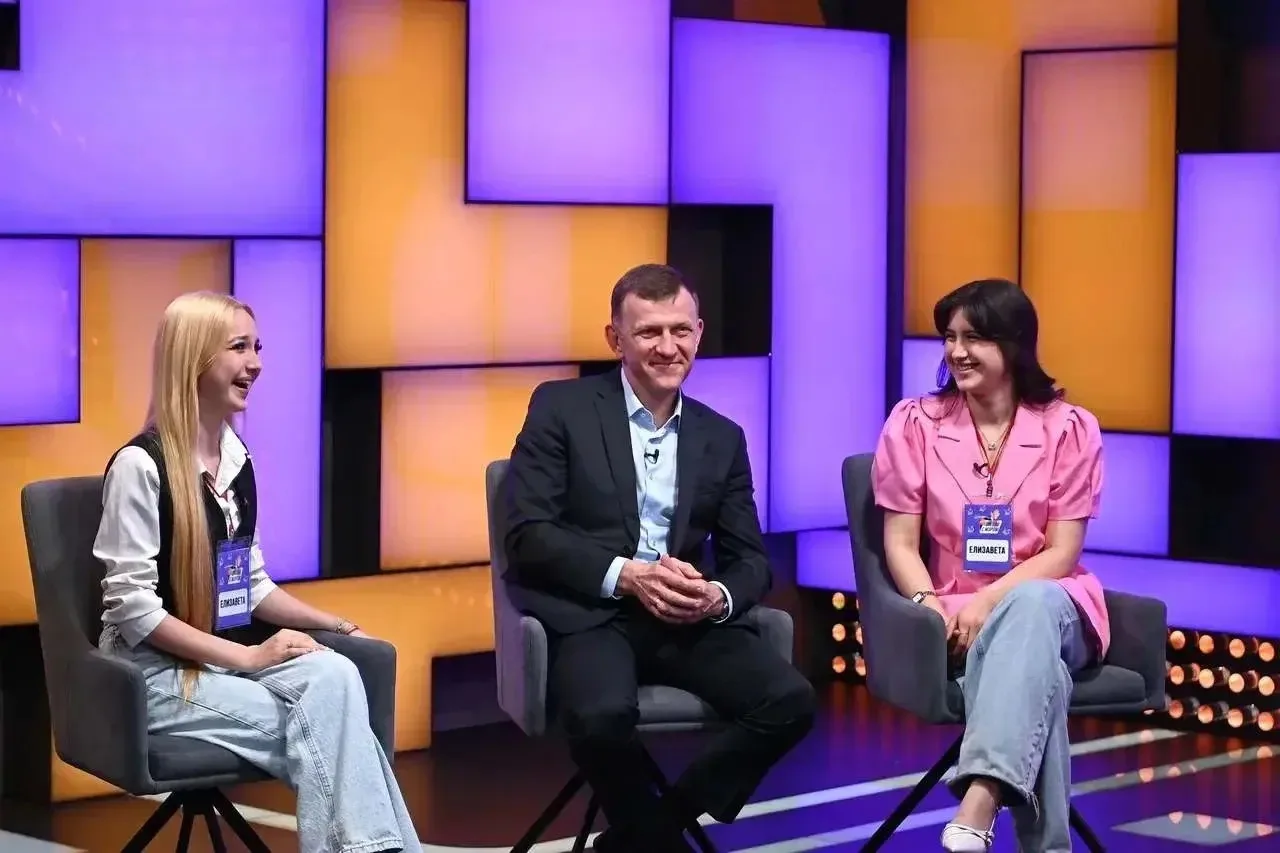 Будет ли второй сезон «Школы с мэром»? Глава Краснодара дал ответ на первом стриме с участниками проекта Будет ли второй сезон «Школы с мэром»? Глава Краснодара дал ответ на первом стриме с участниками проекта