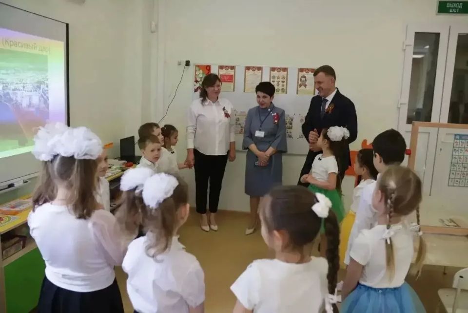 В преддверии Дня Победы глава Краснодара посетил детский сад №21 «Непоседы» В преддверии Дня Победы глава Краснодара посетил детский сад №21 «Непоседы»