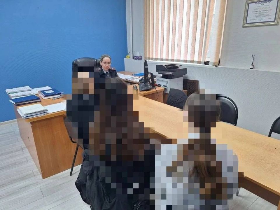 Девочек, которые превратили лавочку в Анапе в батут, нашли