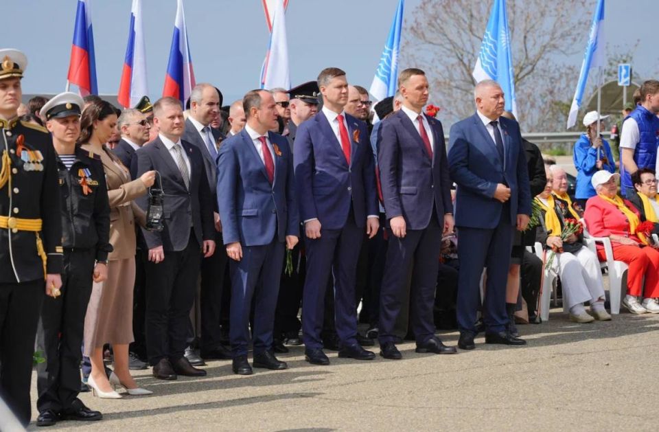 Накануне Дня Победы состоялась традиционная акция «Память времен» на территории музея под открытым небом «Батарея № 394 капитана А.Э. Зубкова» Накануне Дня Победы состоялась традиционная акция «Память времен» на территории музея под открытым небом «Батарея № 394 капитана А.Э. Зубкова»