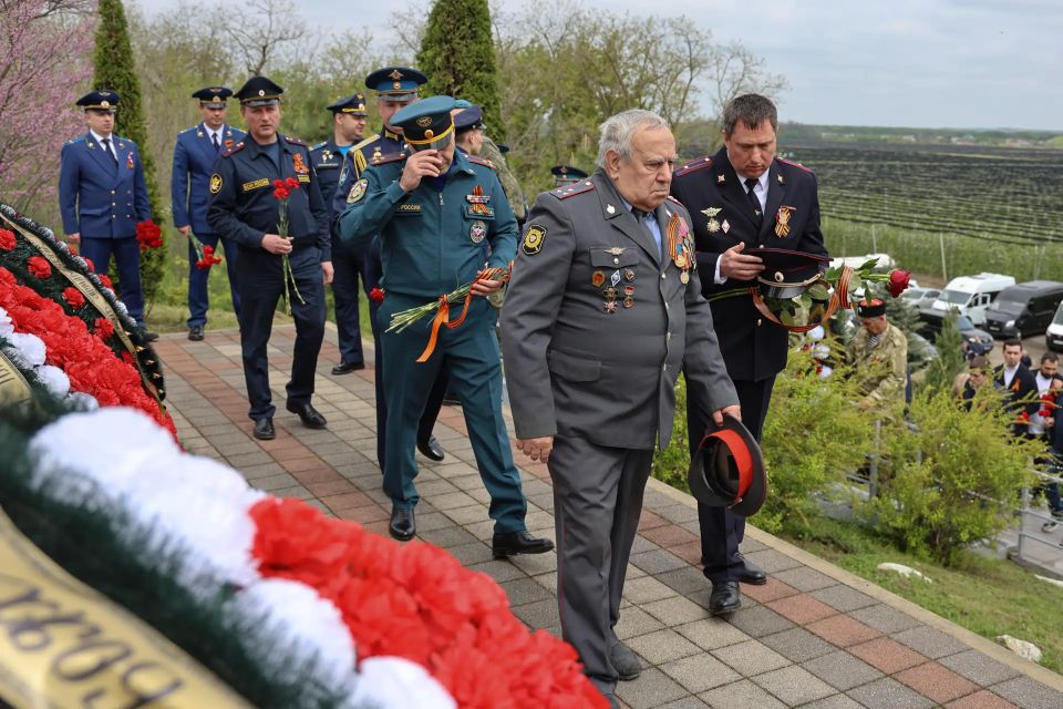 НА МЕМОРИАЛЕ «6680» ПОЧТИЛИ ПАМЯТЬ МИРНЫХ ЖИТЕЛЕЙ, ПОГИБШИХ В ГОДЫ ВЕЛИКОЙ ОТЕЧЕСТВЕННОЙ ВОЙНЫ НА МЕМОРИАЛЕ «6680» ПОЧТИЛИ ПАМЯТЬ МИРНЫХ ЖИТЕЛЕЙ, ПОГИБШИХ В ГОДЫ ВЕЛИКОЙ ОТЕЧЕСТВЕННОЙ ВОЙНЫ