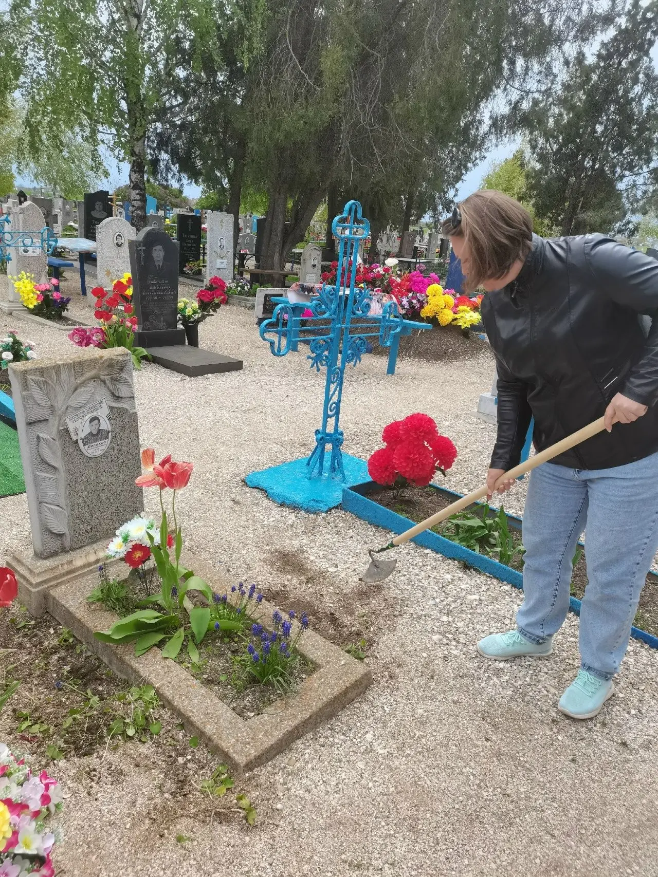 В День Победы жители ст.Камышеваткой возлагали цветы к отремонтированному мемориальному комплексу В День Победы жители ст.Камышеваткой возлагали цветы к отремонтированному мемориальному комплексу