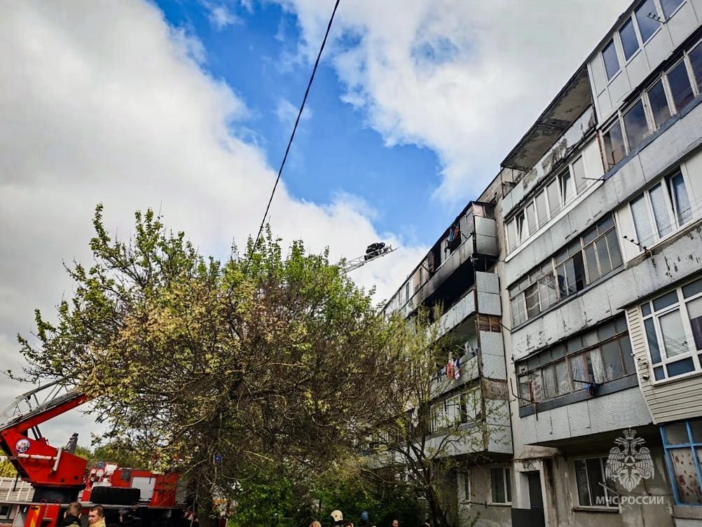 25 человек, в том числе семерых детей, эвакуировали на пожаре в Севастополе 25 человек, в том числе семерых детей, эвакуировали на пожаре в Севастополе