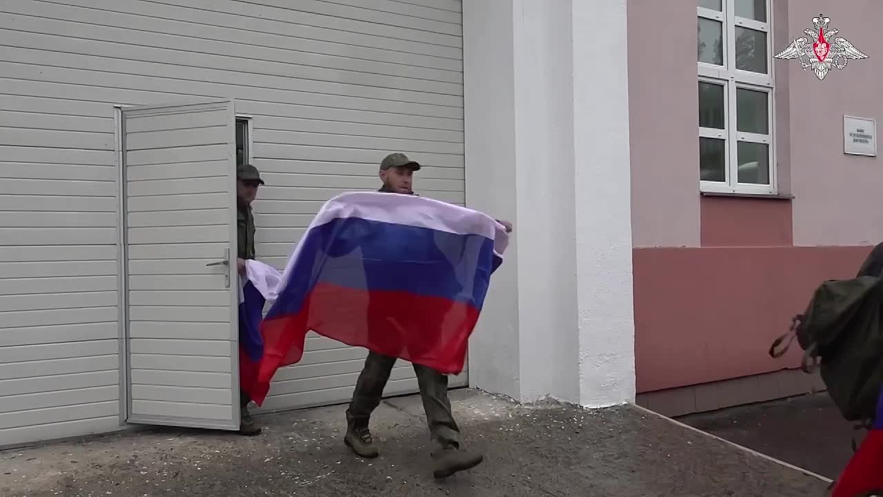 205 российских военных вернулись из украинского плена
