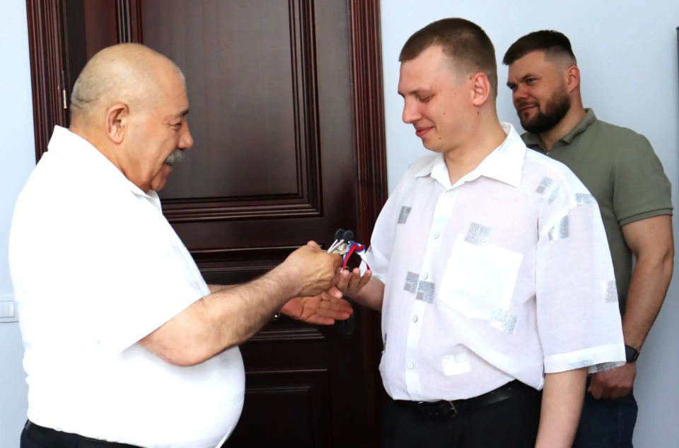 Егор Иванов: «Трудитесь, создавайте семьи, и пусть звучит в вашем доме звонкий детский смех» Егор Иванов: «Трудитесь, создавайте семьи, и пусть звучит в вашем доме звонкий детский смех»