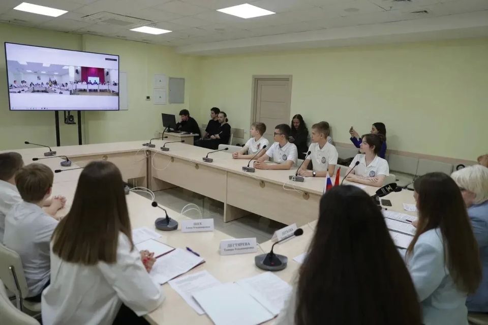 Гимназия №23 Краснодара и экспериментальная школа иностранных языков Дуцзянъяня на три года продлили соглашение о сотрудничестве Гимназия №23 Краснодара и экспериментальная школа иностранных языков Дуцзянъяня на три года продлили соглашение о сотрудничестве