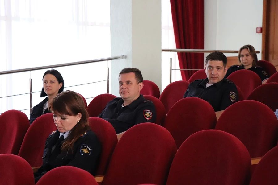 Общественный совет при Управлении организовал для личного состава лекцию по истории ВОВ на Кубани Общественный совет при Управлении организовал для личного состава лекцию по истории ВОВ на Кубани