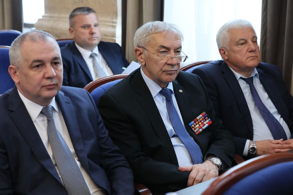 В 2026 году на Кубани более 17 миллиардов рублей направят на поддержку участников СВО и их семей В 2026 году на Кубани более 17 миллиардов рублей направят на поддержку участников СВО и их семей