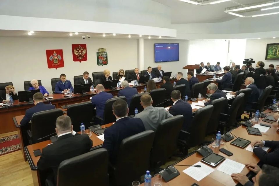 Памятник Первой учительнице установят в центре Краснодара Памятник Первой учительнице установят в центре Краснодара