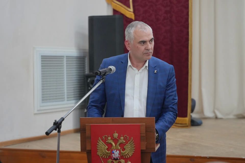 Андрей Кравченко: Встреча с жителями станицы Раевской прошла продуктивно Андрей Кравченко: Встреча с жителями станицы Раевской прошла продуктивно