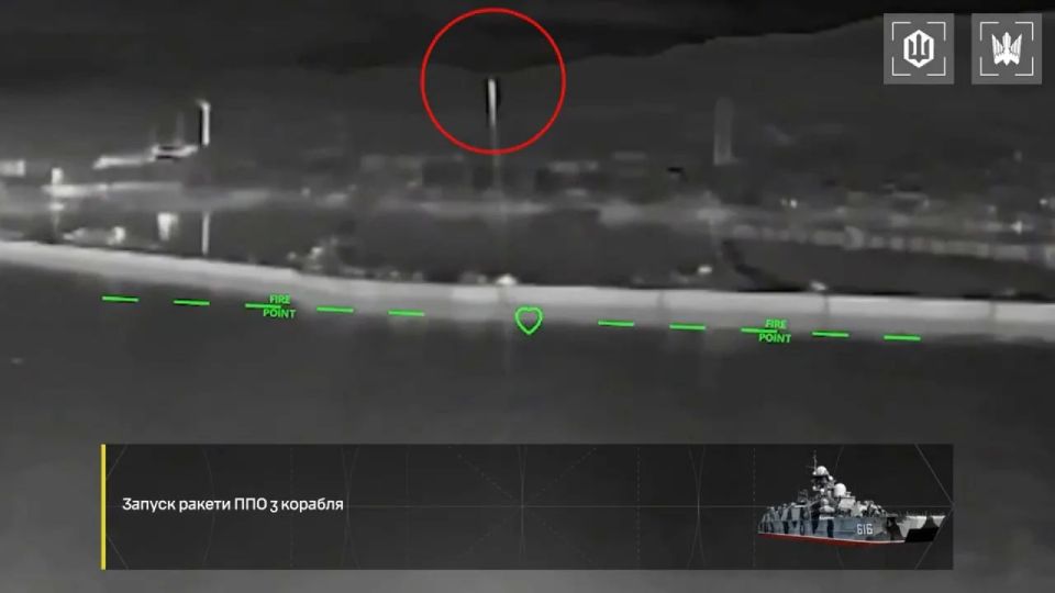 Очередная атака дронов FP-2 на фрегат проекта 11356Р «Буревестник» и попытка атаки на МРК на воздушной подушке проекта 1239 «Сивуч» в бухте Новороссийска Очередная атака дронов FP-2 на фрегат проекта 11356Р «Буревестник» и попытка атаки на МРК на воздушной подушке проекта 1239 «Сивуч» в бухте Новороссийска