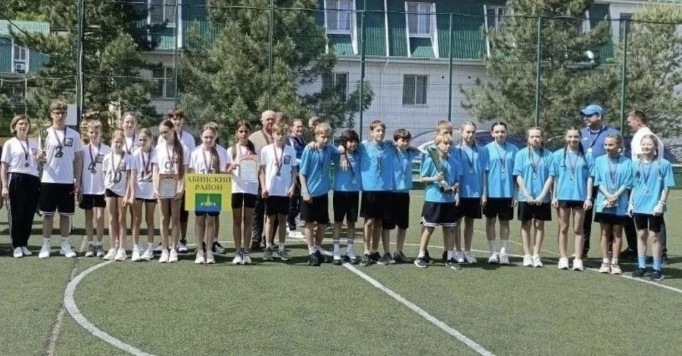 Команда новороссийской школы №24 заняла третье место на краевых спортивных соревнованиях «Президентские состязания» Команда новороссийской школы №24 заняла третье место на краевых спортивных соревнованиях «Президентские состязания»