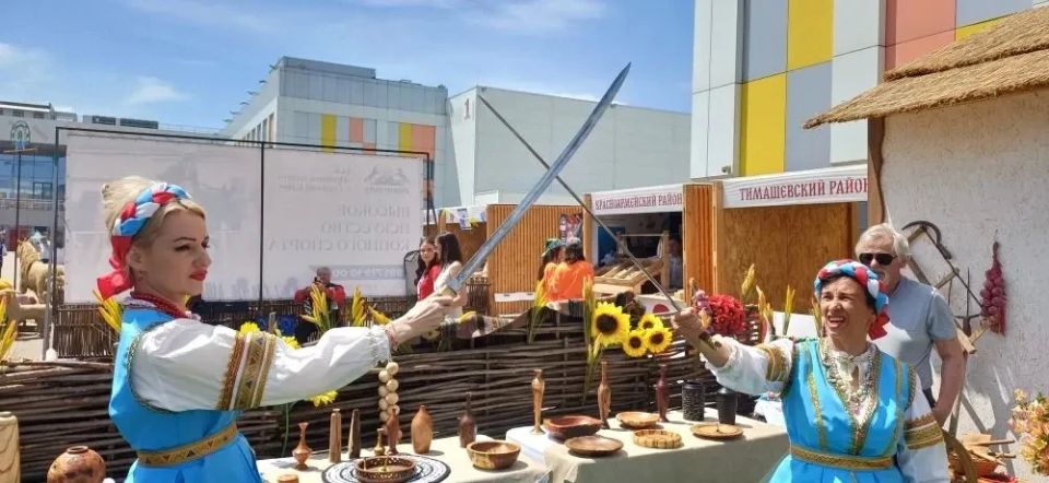 Новороссийск третий год подряд в лидерах аграрного туризма Кубани! Новороссийск третий год подряд в лидерах аграрного туризма Кубани!