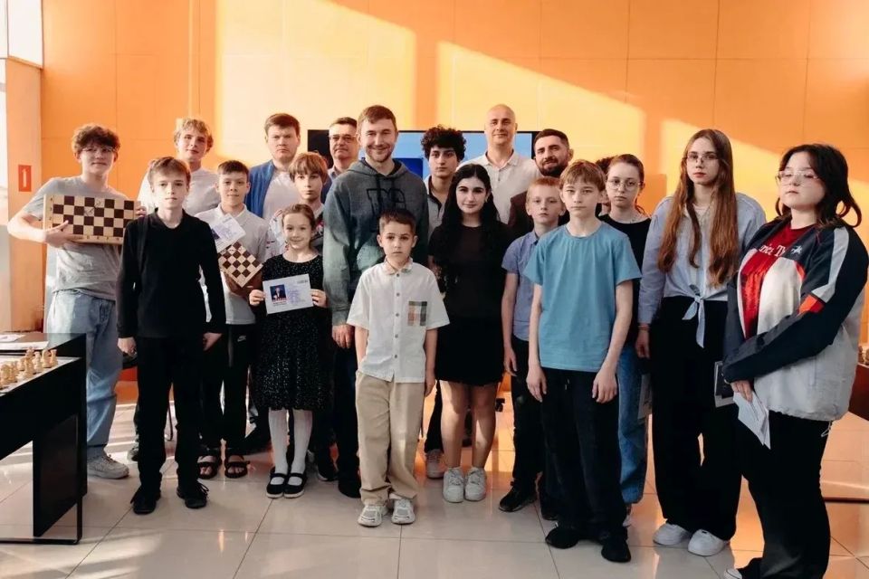 В Анапе обсудили создание шахматного клуба Сергея Карякина В Анапе обсудили создание шахматного клуба Сергея Карякина