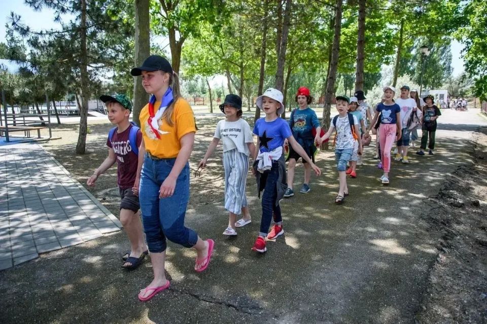 Более 5000 подростков старше 14 лет планируется трудоустроить летом в Краснодаре