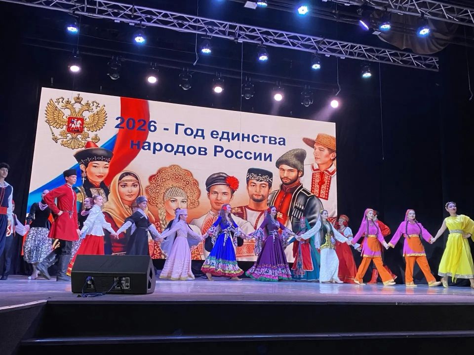 Дружеские улыбки, искренние аплодисменты и теплая семейная атмосфера: в Новороссийске состоялся большой праздник «Орфей приглашает друзей!» Дружеские улыбки, искренние аплодисменты и теплая семейная атмосфера: в Новороссийске состоялся большой праздник «Орфей приглашает друзей!»