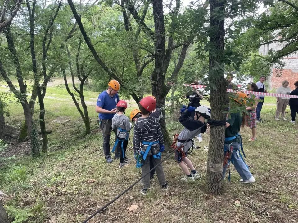 Сотрудники «Кубань-СПАС» приняли участие в организации и судействе соревнований по спортивному туризму