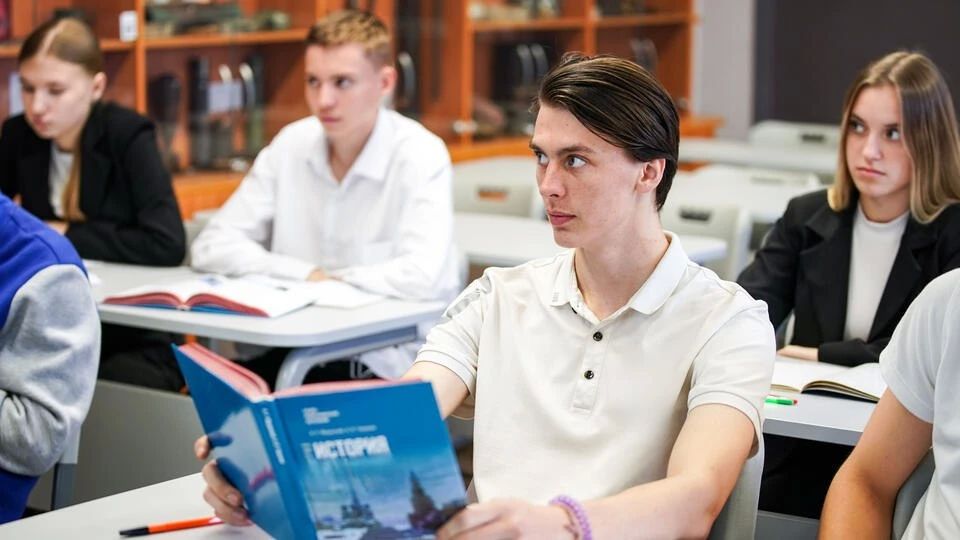 Устный экзамен по истории для девятиклассников введут с 2027/28 учебного года