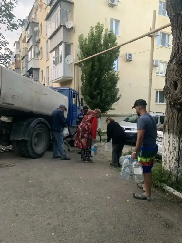 Андрей Кравченко: Продолжает действовать оперативный штаб по ситуации с водоснабжением Андрей Кравченко: Продолжает действовать оперативный штаб по ситуации с водоснабжением