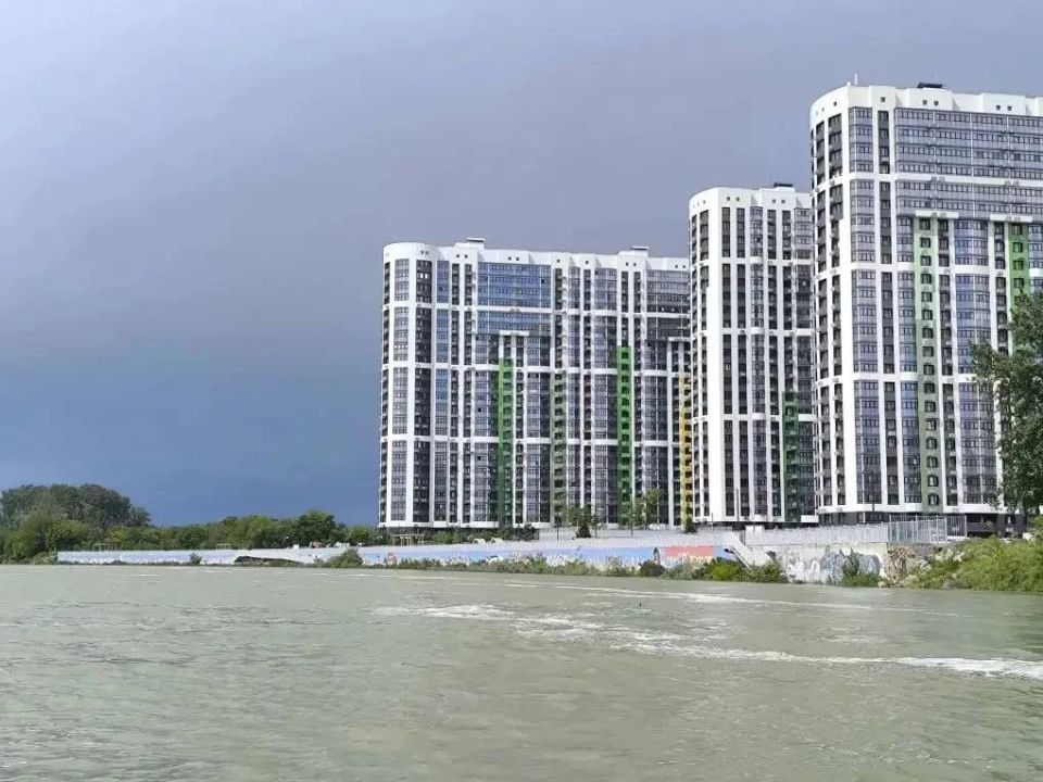 В Краснодарском водохранилище зафиксировали подъём воды из-за сильных дождей В Краснодарском водохранилище зафиксировали подъём воды из-за сильных дождей