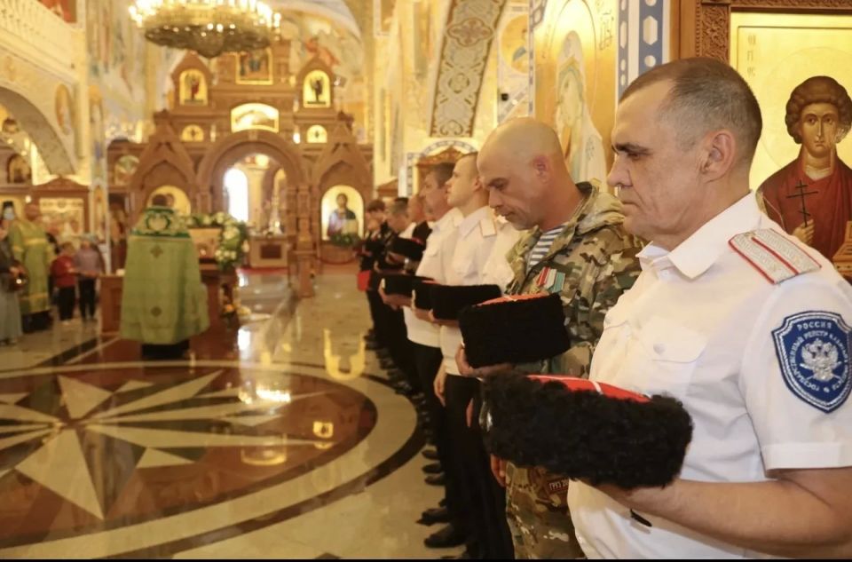 В праздник Святой Троицы ряды Анапского районного казачьего общества пополнились В праздник Святой Троицы ряды Анапского районного казачьего общества пополнились