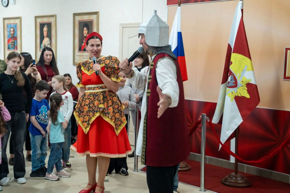 В Краснодаре для детей росгвардейцев организовали праздник ко Дню защиты детей В Краснодаре для детей росгвардейцев организовали праздник ко Дню защиты детей