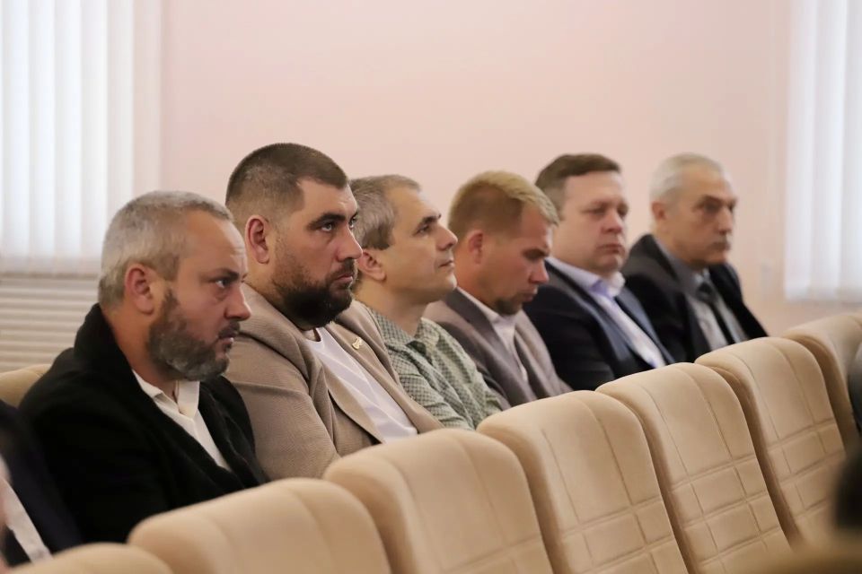 Алексей Богодистов: Расширенное планёрное совещание начали с обсуждения ситуации в сельских округах после продолжающихся ливневых дождей Алексей Богодистов: Расширенное планёрное совещание начали с обсуждения ситуации в сельских округах после продолжающихся ливневых дождей