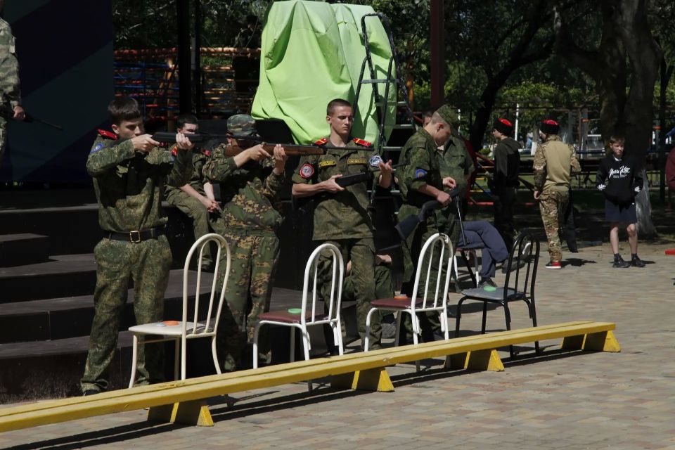 Подведены итоги Всекубанского слета классов казачьей направленности и казачьих кадетских корпусов Подведены итоги Всекубанского слета классов казачьей направленности и казачьих кадетских корпусов
