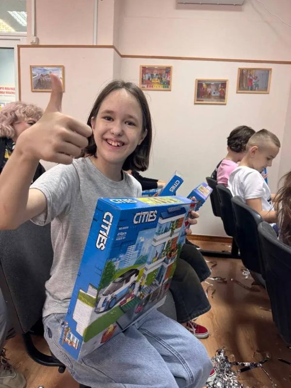 Прокуратура Карасунского административного округа г. Краснодара приняла участие в торжественном поздравлении детей Прокуратура Карасунского административного округа г. Краснодара приняла участие в торжественном поздравлении детей