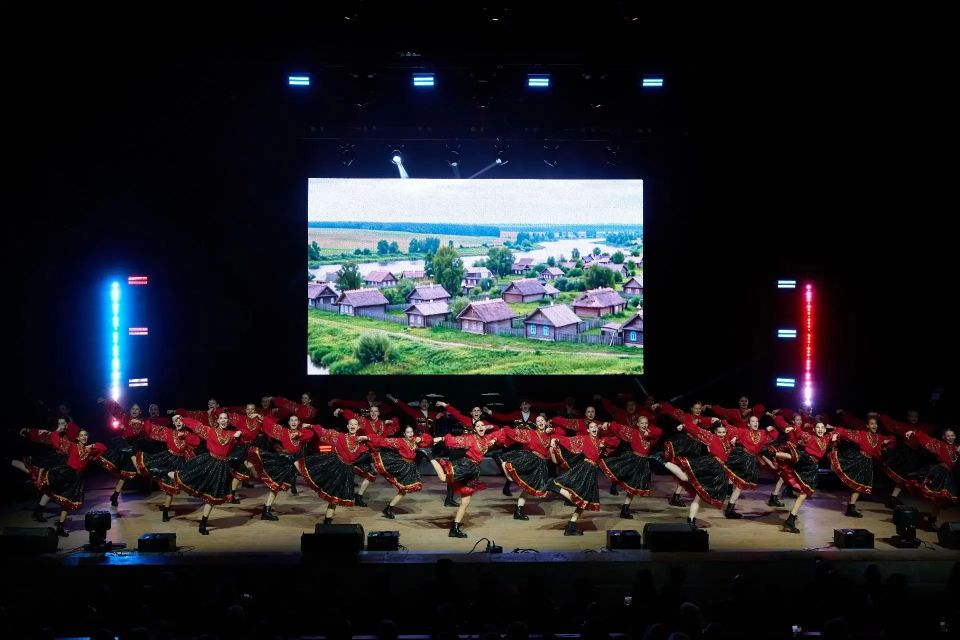 В Сочи «Фестивальный» открыл 47-й сезон концертом ко Дню города В Сочи «Фестивальный» открыл 47-й сезон концертом ко Дню города