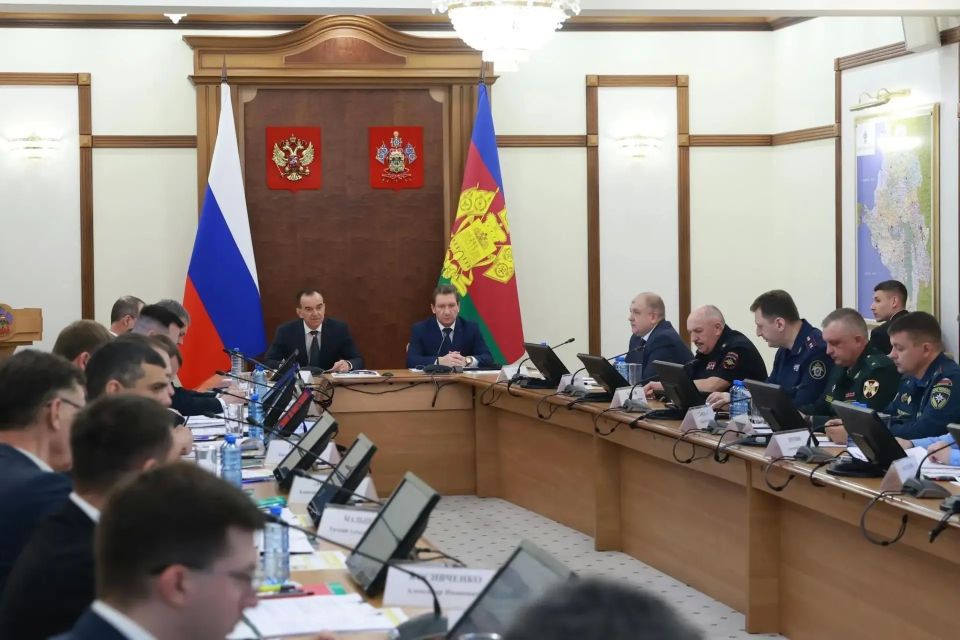 Алексей Клушин принял участие в заседании Антитеррористической комиссии и Оперативного штаба Алексей Клушин принял участие в заседании Антитеррористической комиссии и Оперативного штаба