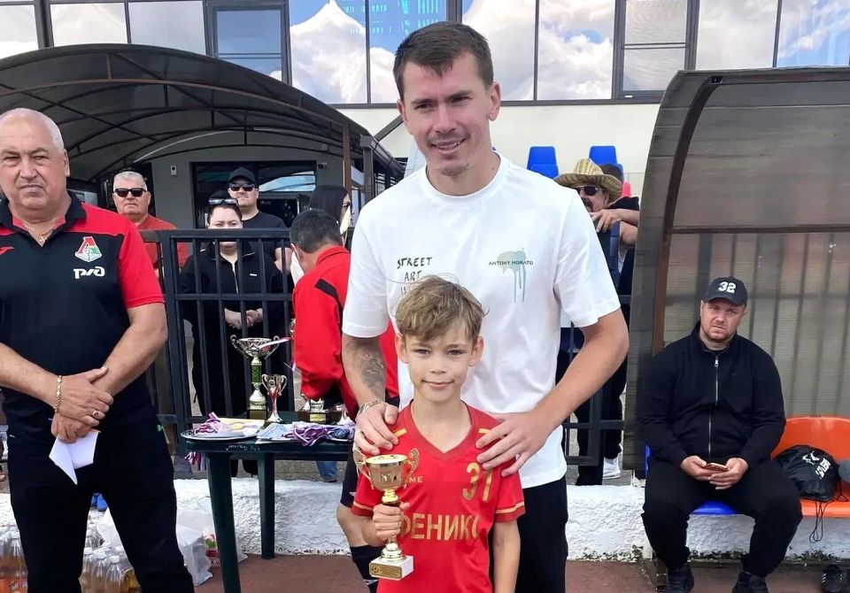 В ст. Каневской Ейского района состоялся товарищеский турнир по футболу на приз игрока сборной России по футболу Дмитрия Воробьева В ст. Каневской Ейского района состоялся товарищеский турнир по футболу на приз игрока сборной России по футболу Дмитрия Воробьева