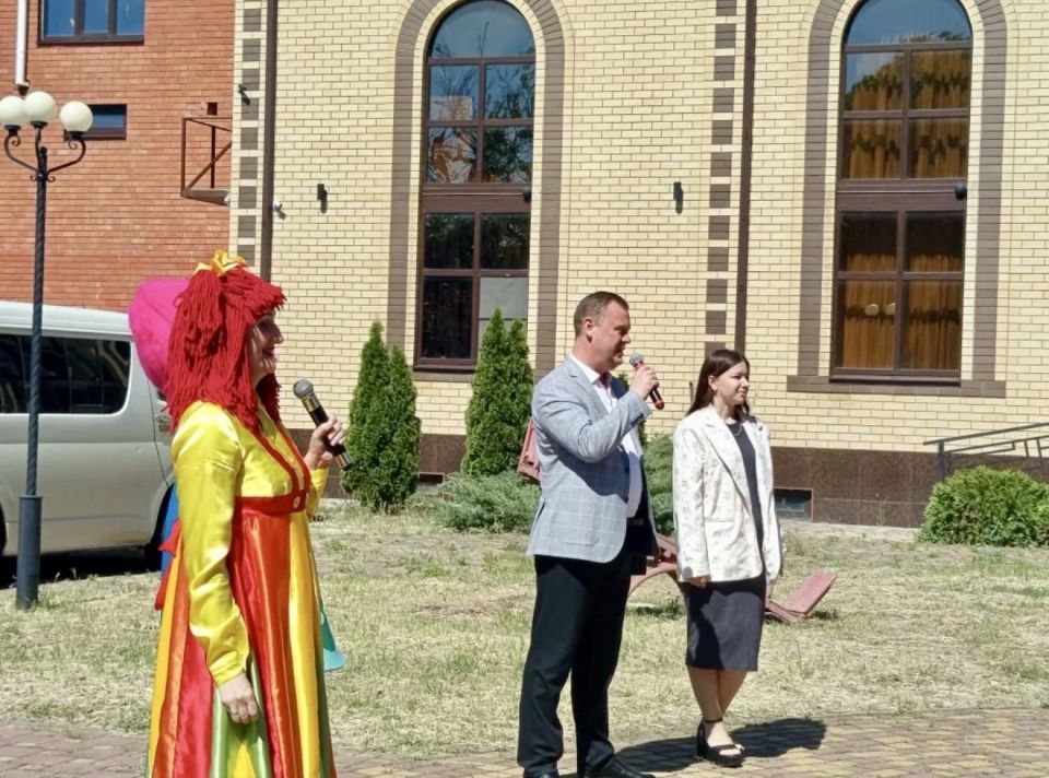Детский праздник на ул.Маяковского Детский праздник на ул.Маяковского
